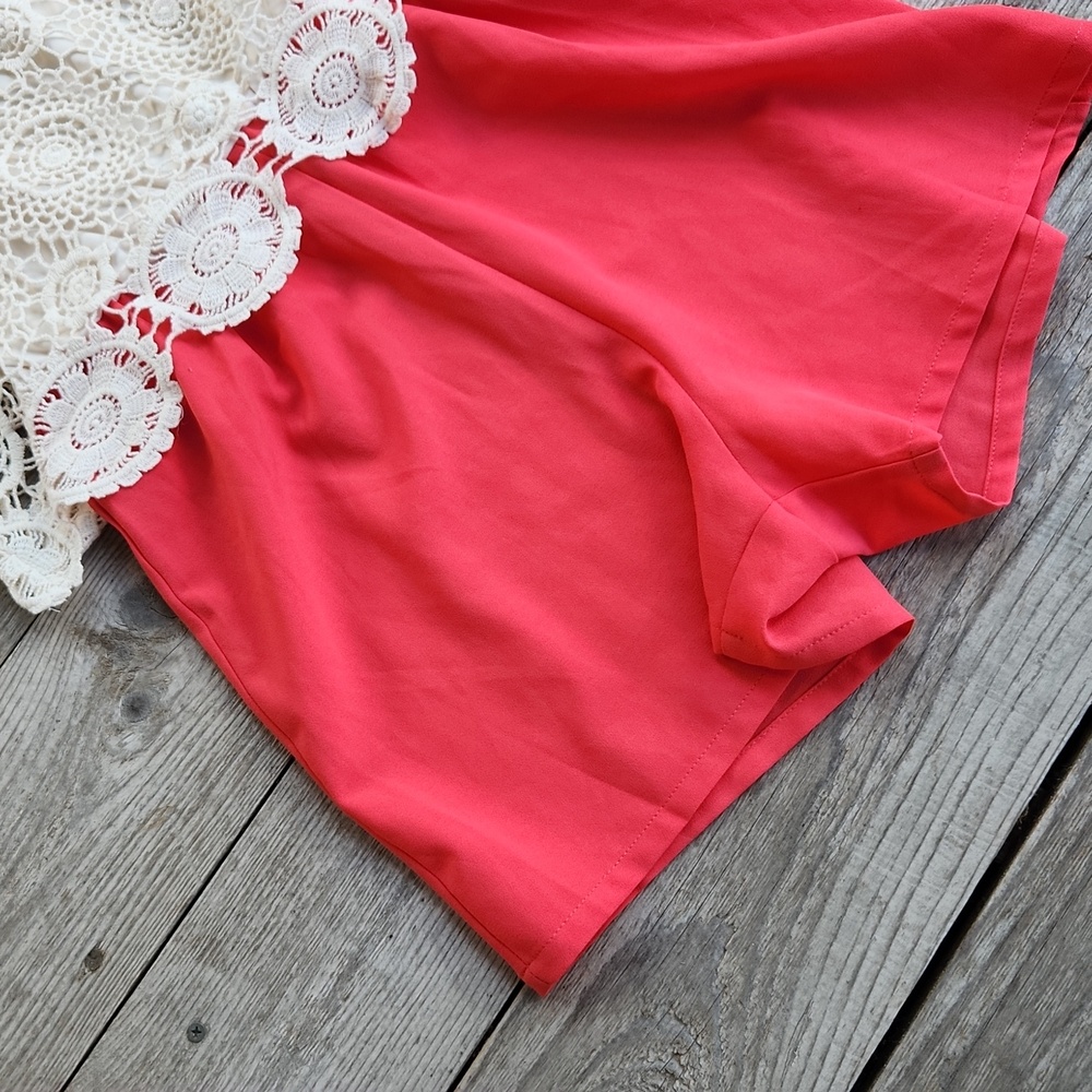 City Triangles Crochet Boho Popover Romper Size Small White Pink/Orange - Picture 3 of 6